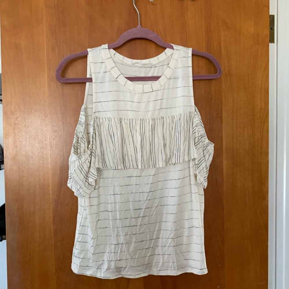 Honey Punch cold shoulder top